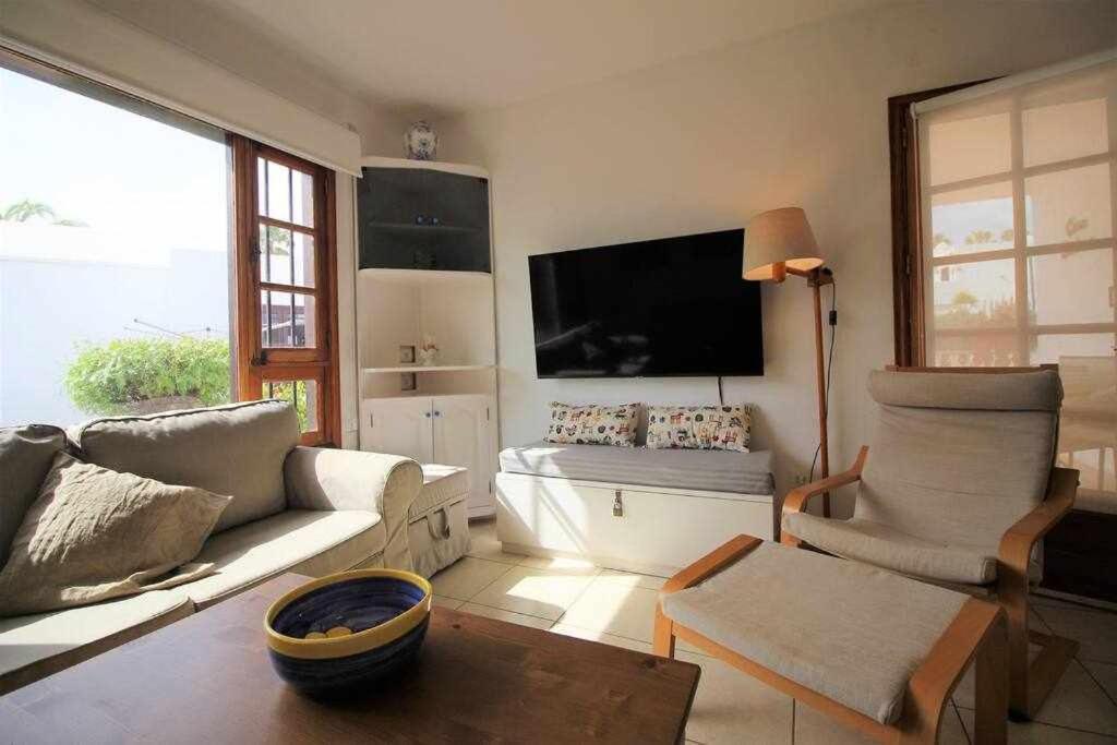 Casa Barbara En Playa Bastian Appartement Costa Teguise Buitenkant foto
